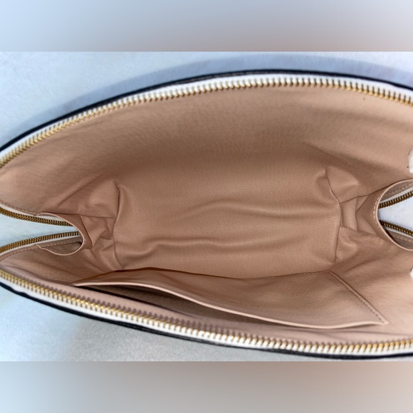 CUYANA BLACK LEATHER PEBBLE TRAVEL ACCESSORY CASE W/GOLD ZIPPER🌟🌟🌟NWT - Picture 10 of 15